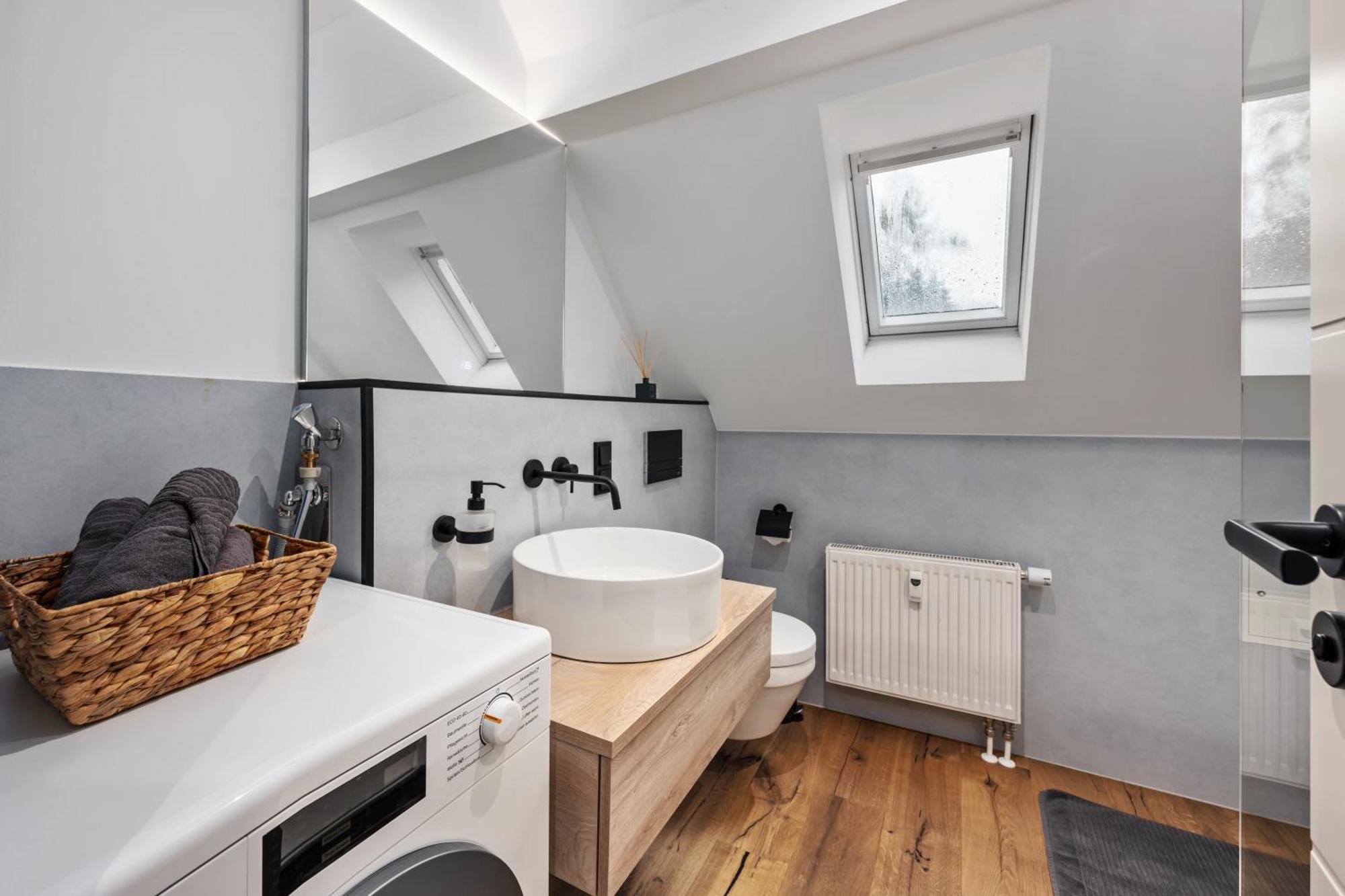 Edler Wohnraum Modernes Vorstadtstudio Mit Emma-Bett, Garten & Kaffeevollautomat Zwickau Exteriör bild