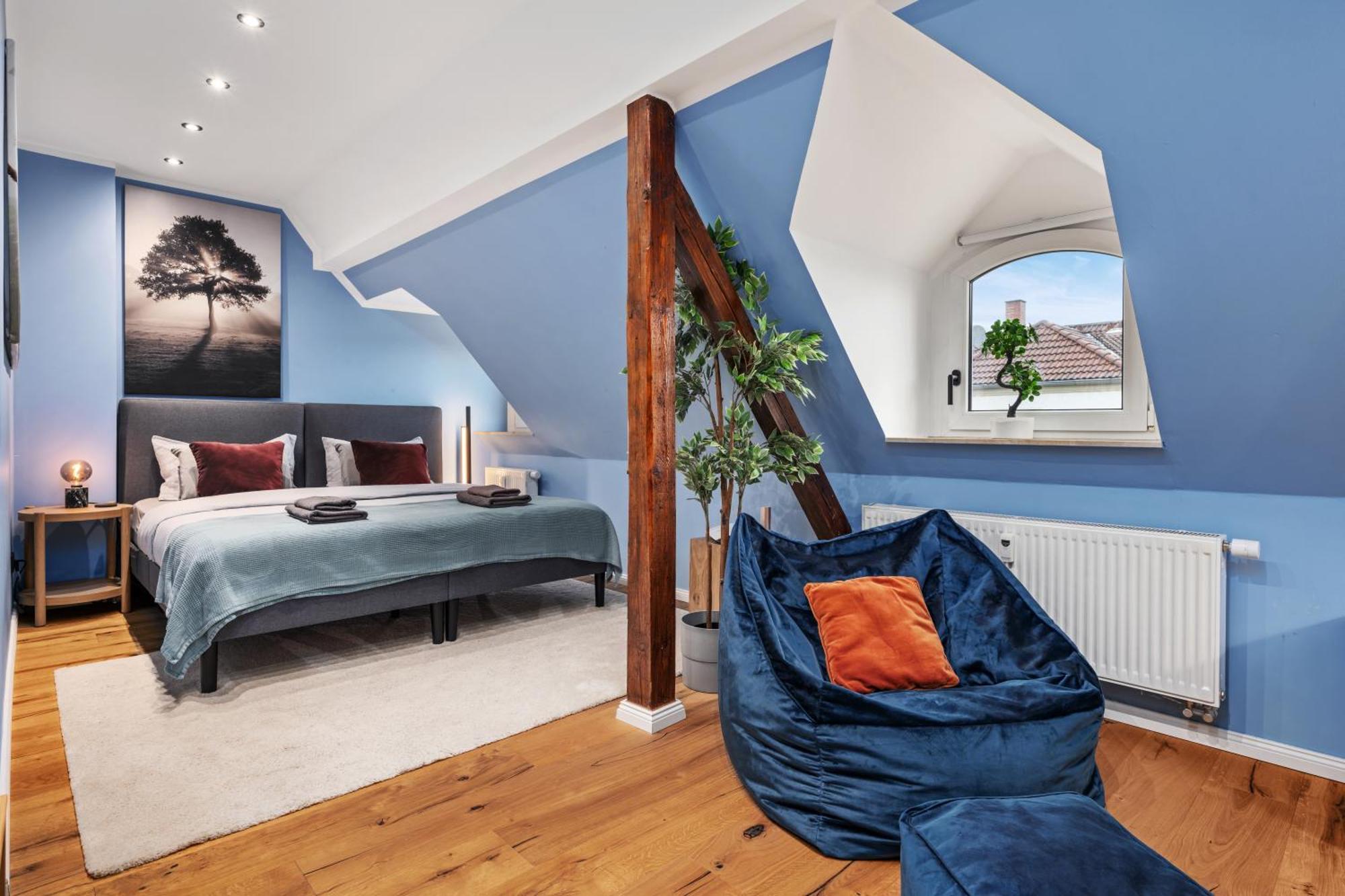Edler Wohnraum Modernes Vorstadtstudio Mit Emma-Bett, Garten & Kaffeevollautomat Zwickau Exteriör bild