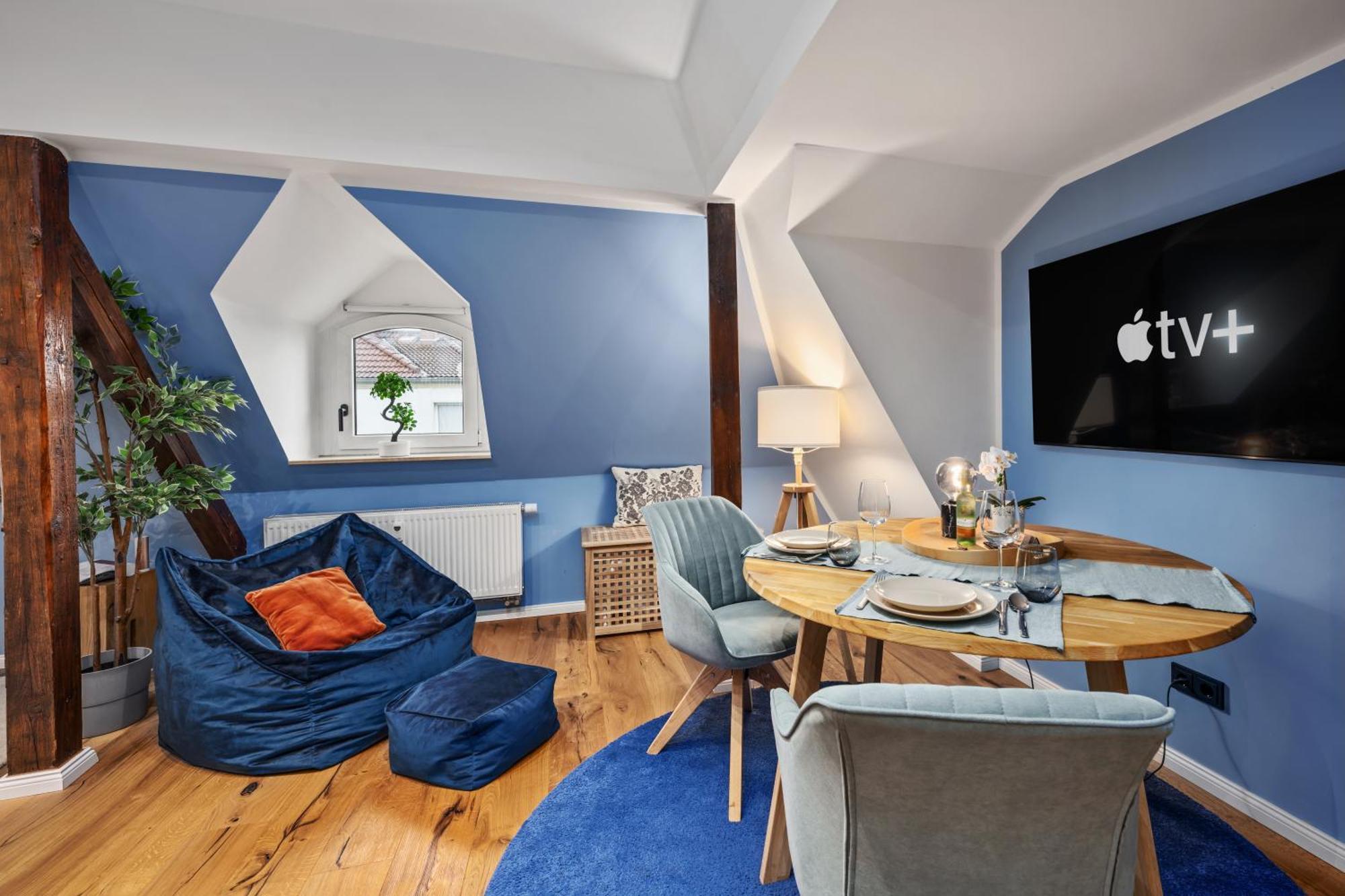 Edler Wohnraum Modernes Vorstadtstudio Mit Emma-Bett, Garten & Kaffeevollautomat Zwickau Exteriör bild